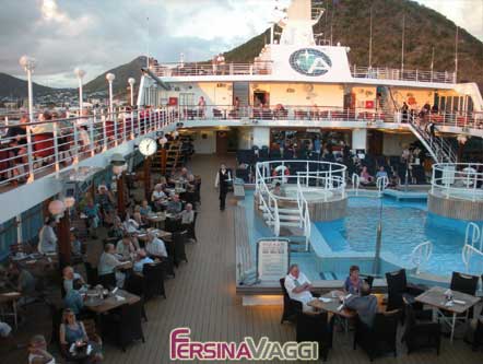 AZAMARA JOURNEY - piscina
