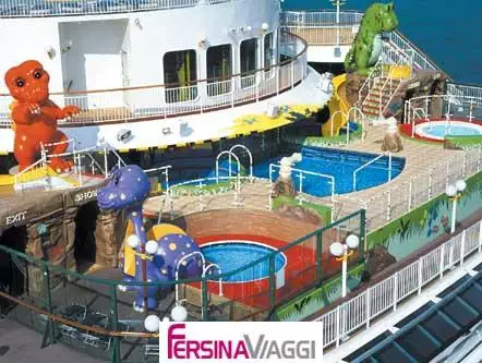 NORWEGIAN DAWN - piscina