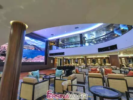 Norwegian Escape - Atrium Bar