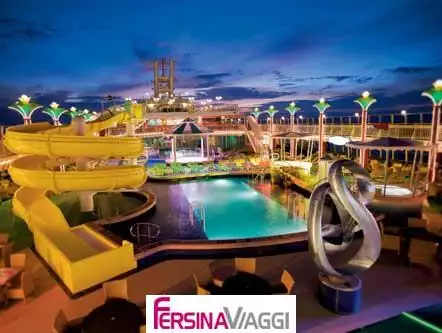 NORWEGIAN PEARL - piscina