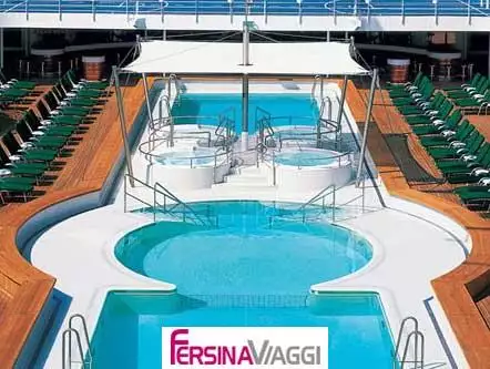 NORWEGIAN SUN - piscina