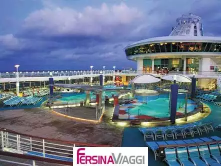 RCCL Navigator of the seas - piscine